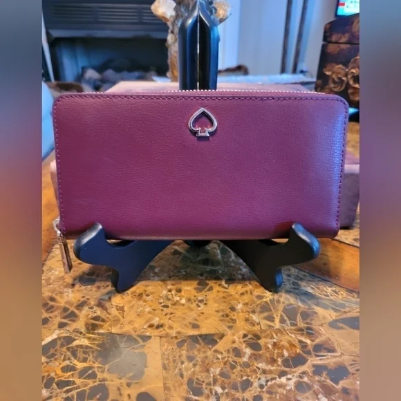 Kate Spade burgundy leather wallet - Picture 2 of 11